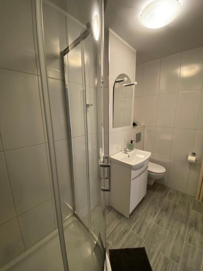 Coser Apartamenty Metro Onz Warsaw Ngoại thất bức ảnh
